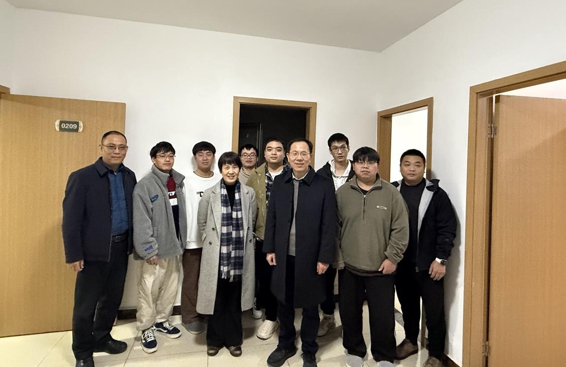 胡俊校长带队来院调研指导工作